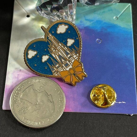 Cinderella Castle Lapel Pin Princess Heart Bow Brooch Badge Jewelry Accessories - Picture 3 of 10